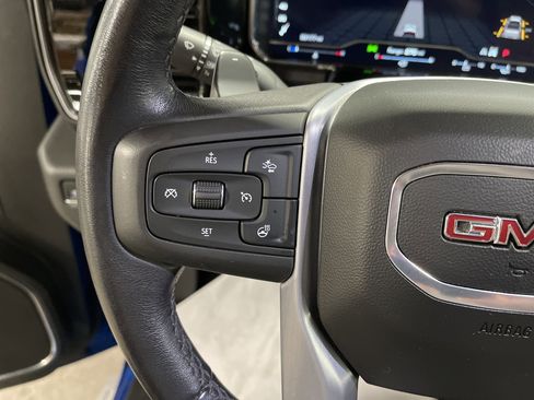 Used 2023 GMC Sierra 1500 Elevation image 18