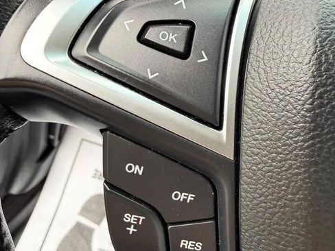 Used 2018 Ford Edge SEL w/ Equipment Group 201A AWD/4WD image 23