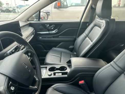 Used 2024 Lincoln Corsair AWD w/ Equipment Group 101A image 7