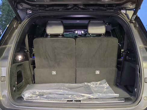 Used 2023 Jeep Grand Cherokee L Overland image 10