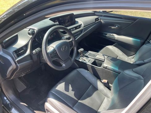Used 2020 Lexus ES 350 w/ Premium Package image 11