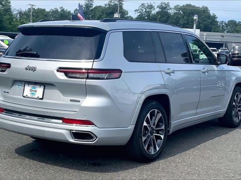 Certified 2023 Jeep Grand Cherokee L Overland AWD/4WD image 11