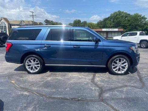Used 2018 Ford Expedition Max Limited w/ Equipment Group 302A AWD/4WD image 4