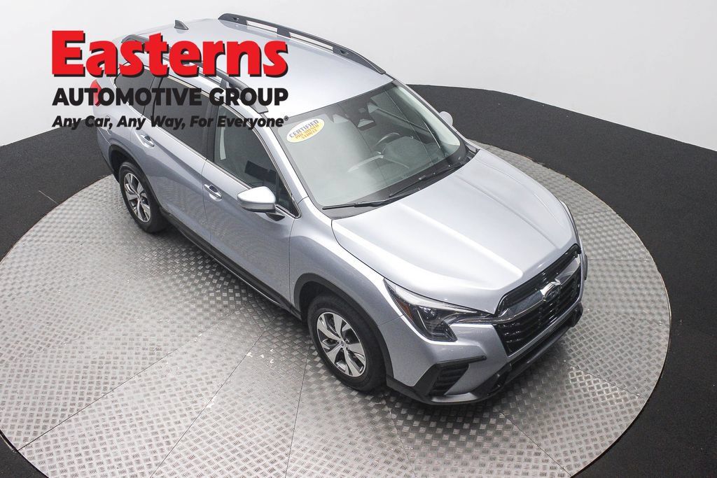 Used 2025 Subaru Ascent Premium AWD/4WD image 5