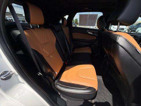 Used 2024 Ford Edge Titanium w/ Titanium Elite Package AWD/4WD image 32
