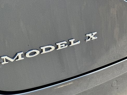 Used 2018 Tesla Model X 75D AWD/4WD image 36