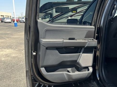 Used 2022 Ford F150 XLT w/ Equipment Group 302A High image 13