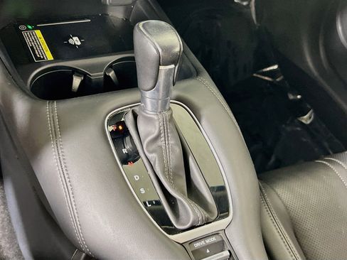 Used 2023 Honda HR-V EX-L image 16