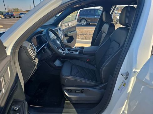 New 2026 Volkswagen Atlas Cross Sport SE AWD/4WD image 11