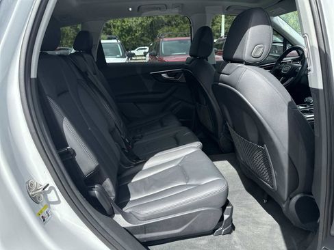 Used 2024 Audi Q7 3.0T Premium Plus image 18