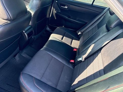 Used 2017 Toyota Camry SE FWD image 4