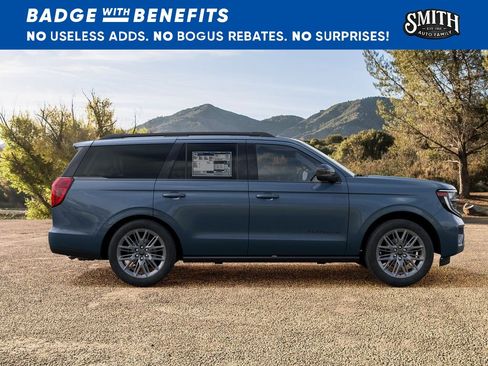 New 2027 Ford Expedition Platinum w/ Stealth Appearance Package AWD/4WD image 6