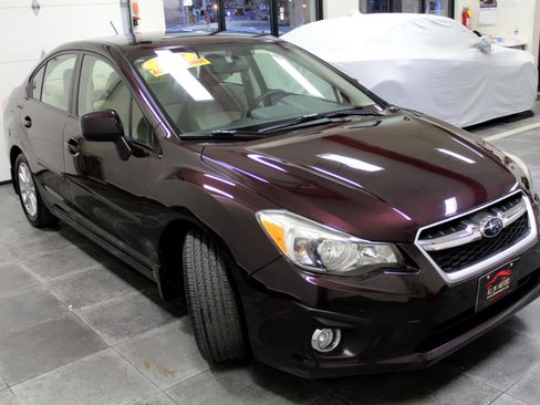 Used 2012 Subaru Impreza 2.0i Premium w/ All-Weather Pkg image 3