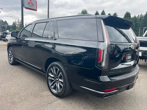 Used 2021 Cadillac Escalade ESV Sport Platinum AWD/4WD image 5
