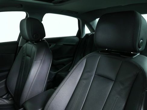 Used 2019 Audi A4 2.0T Premium image 5