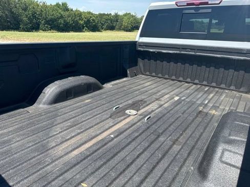 Used 2026 Chevrolet Silverado 3500 LT w/ Safety Package AWD/4WD image 15