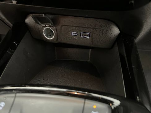 Used 2025 Chevrolet Trax LT FWD image 53