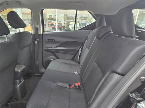 Used 2024 Nissan Kicks S image 17