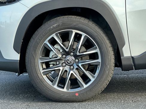 New 2026 Toyota Corolla Cross XLE image 32