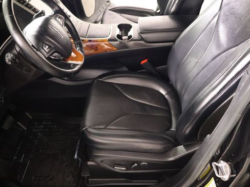 Used 2018 Lincoln MKX Reserve w/ Luxury Package AWD/4WD image 11