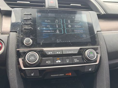 Used 2019 Honda Civic EX image 18