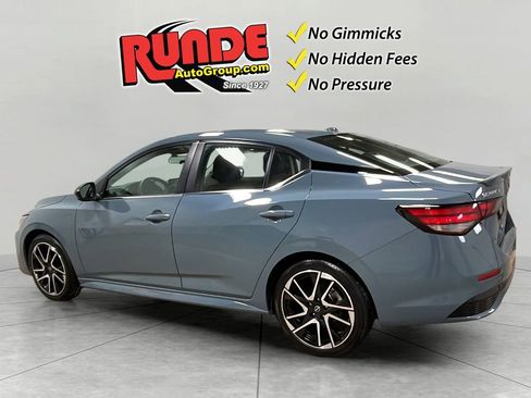 Used 2024 Nissan Sentra SR image 3