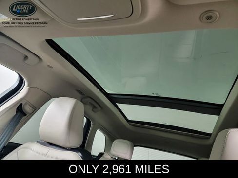 Used 2025 Lincoln Corsair AWD w/ Equipment Group 101A image 35