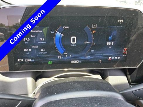 Used 2025 Chevrolet Equinox EV RS FWD image 15