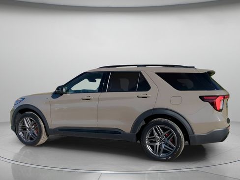 New 2026 Ford Explorer ST-Line w/ ST-Line Street Pack image 17