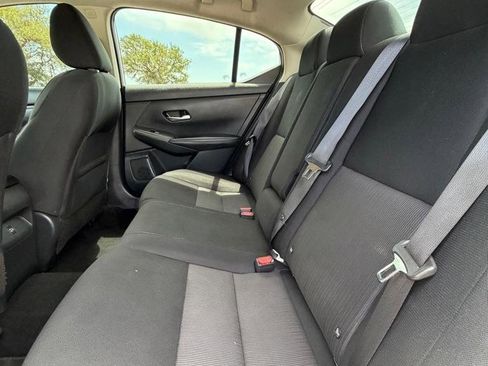 Used 2022 Nissan Sentra SV FWD image 13