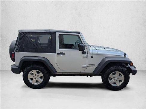 Used 2012 Jeep Wrangler Sport AWD/4WD image 4