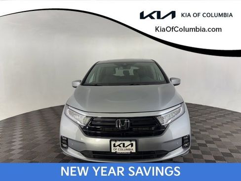 Used 2024 Honda Odyssey Elite image 2