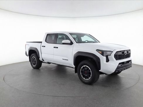 Used 2024 Toyota Tacoma TRD Off-Road AWD/4WD image 2