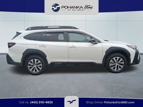 Used 2025 Subaru Outback Premium AWD/4WD image 4