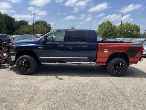 Used 2008 Dodge Ram 2500 Truck SXT w/ Popular Equipment Group AWD/4WD image 8