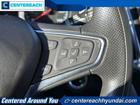 Used 2020 Chevrolet Equinox LS AWD/4WD image 21