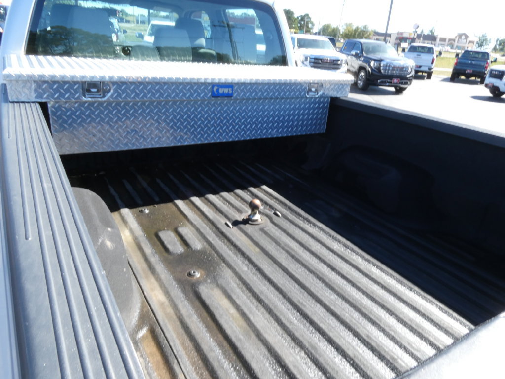Used 2015 Ford F250 XL w/ Power Equipment Group AWD/4WD image 8