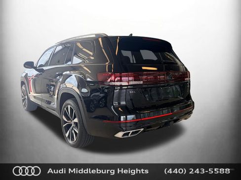 Used 2024 Volkswagen Atlas SEL Premium R-Line AWD/4WD image 7