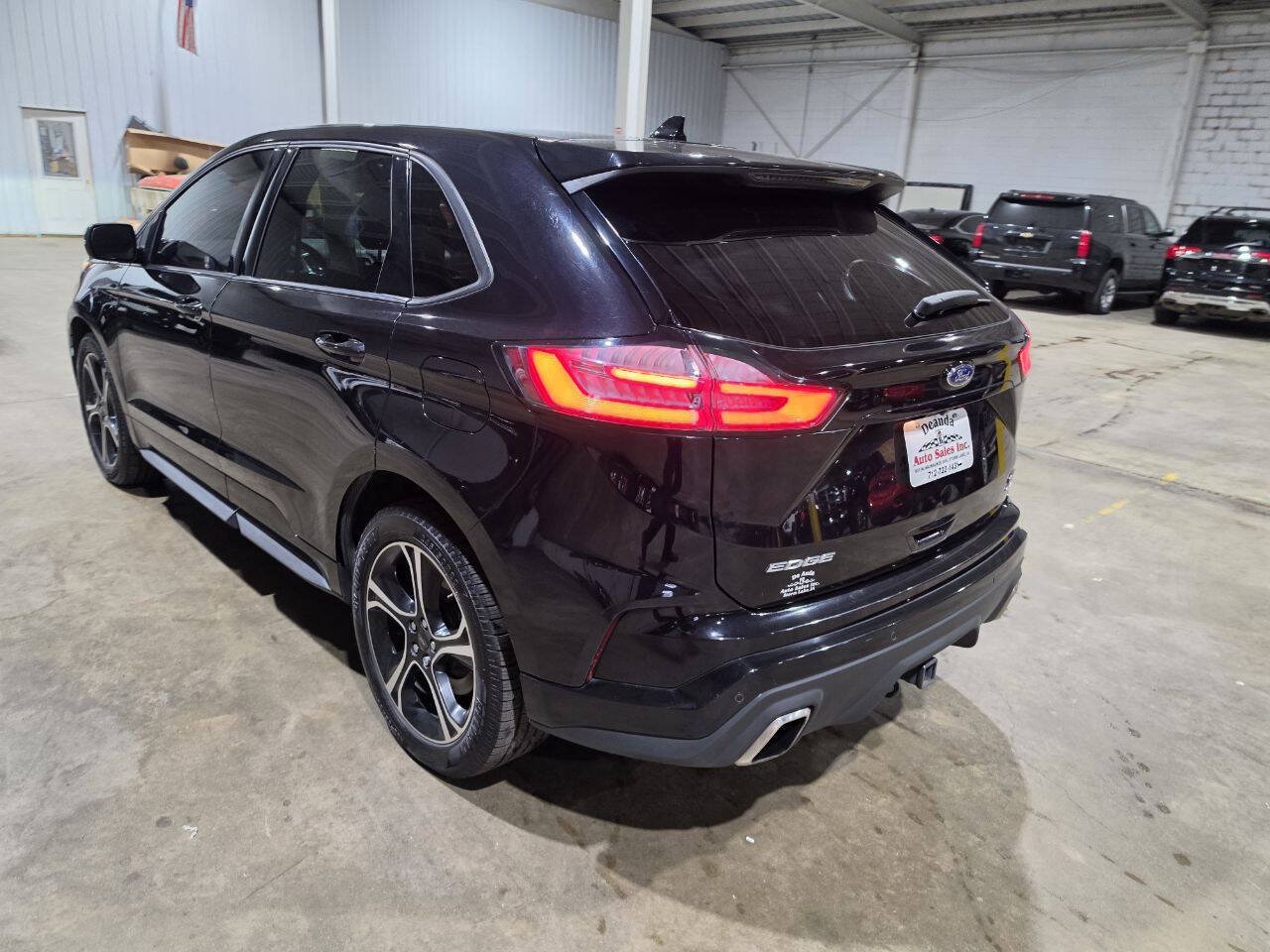 Used 2019 Ford Edge ST w/ Convenience Package AWD/4WD image 8