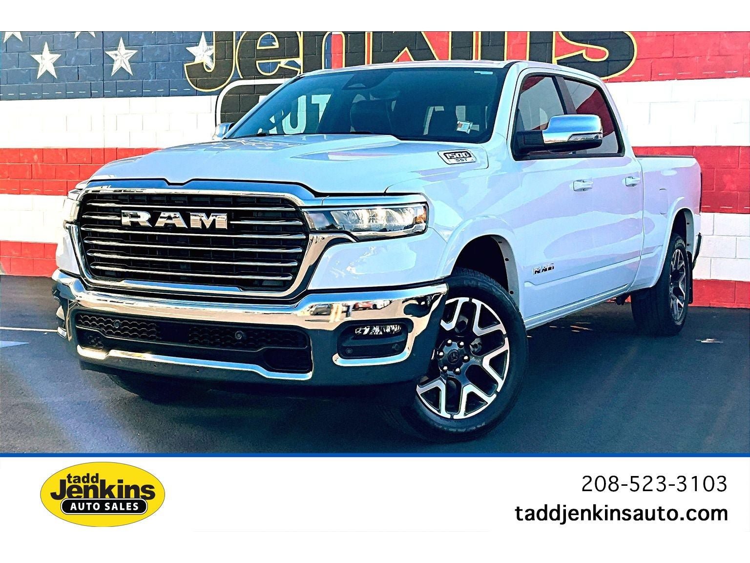 Used 2025 RAM 1500 Laramie AWD/4WD image 1