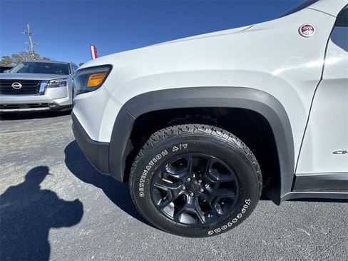 Used 2022 Jeep Cherokee Trailhawk w/ Sun, Sound & Nav Group image 10