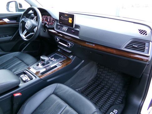 Used 2018 Audi Q5 2.0T Premium Plus image 12