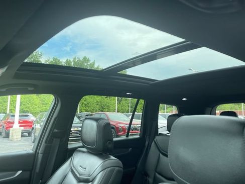 Certified 2024 Cadillac XT6 Luxury w/ LPO, Floor Liner Package AWD/4WD image 18