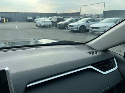 Used 2025 Toyota RAV4 XLE image 35