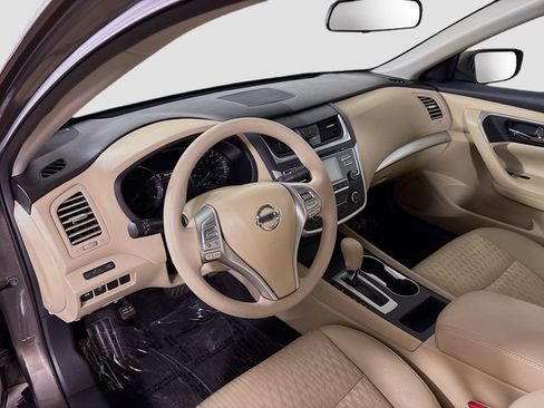 Used 2016 Nissan Altima 2.5 S w/ Power Driver Seat Package FWD image 9