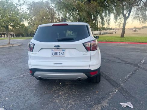 Used 2017 Ford Escape SE FWD image 22