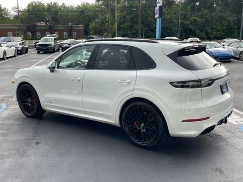 Used 2021 Porsche Cayenne GTS AWD/4WD image 10