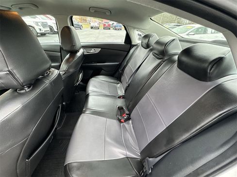 Used 2023 Kia Forte LXS image 22