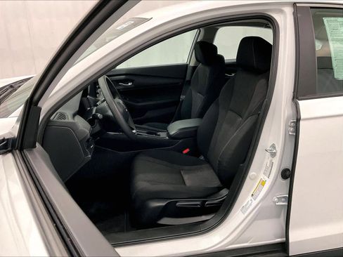 Used 2023 Honda Accord LX image 10