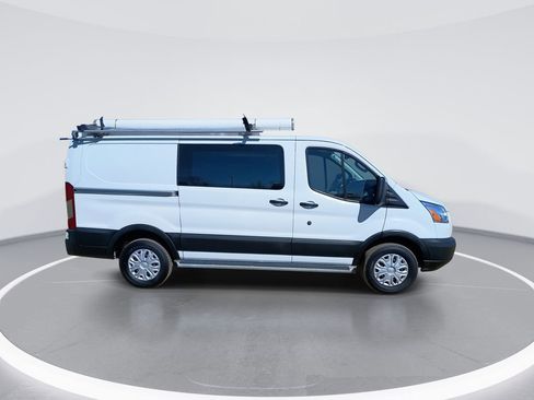 Used 2019 Ford Transit 250 130 Low Roof w/ Exterior Upgrade Package image 9